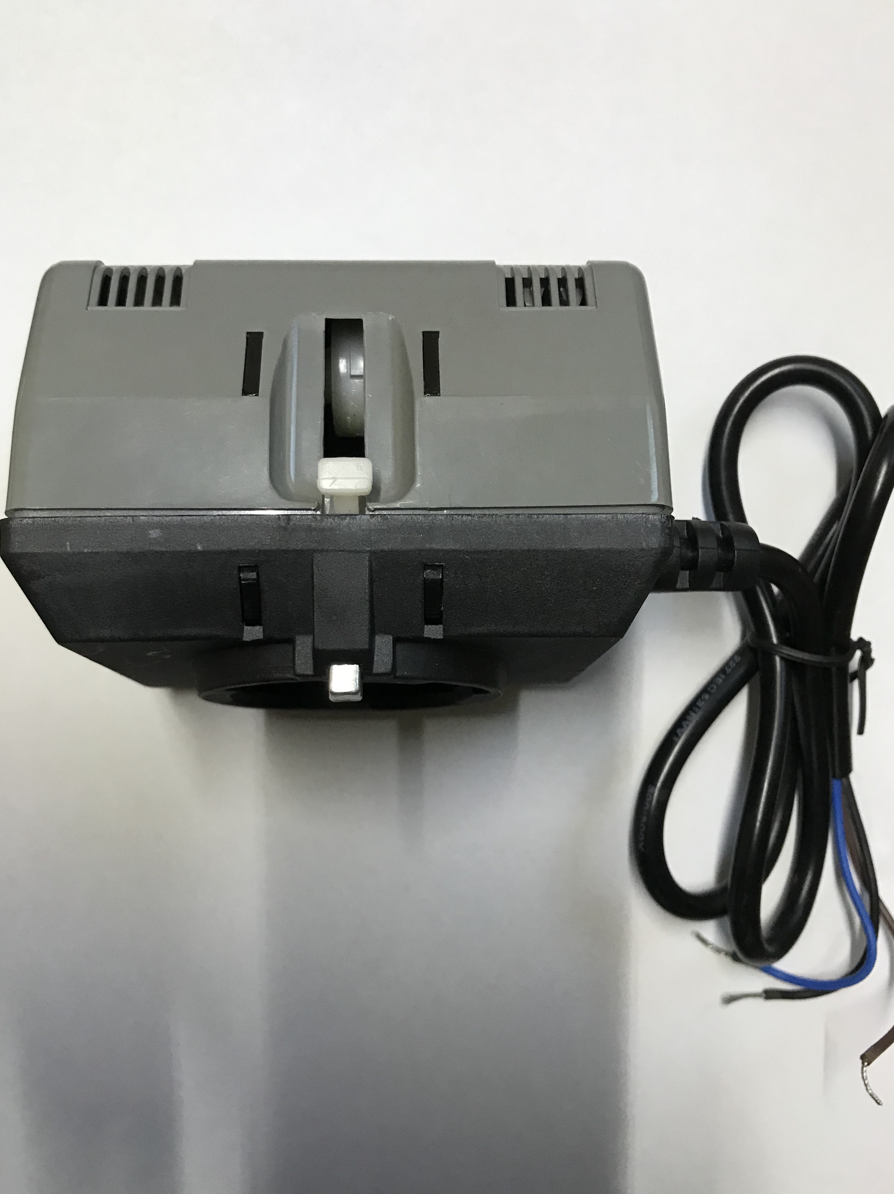 BRH motor, (servomotor) 230V/50Hz, 5W, 6mp zárási idő SPDT